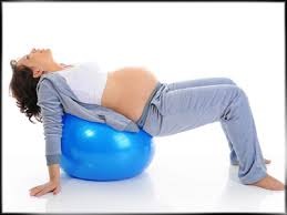 כדור פיזיו / פילאטיס עם משאבה בקוטר 65 ס