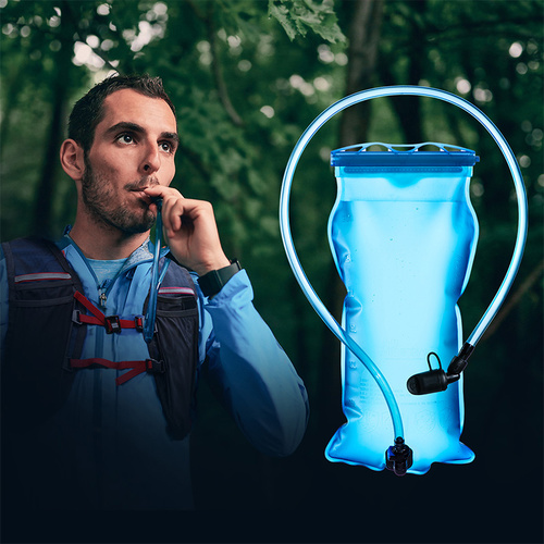 שלוקר שקית שתיה עם צינורית  3 ליטר NATUREHIKE BPA FREE