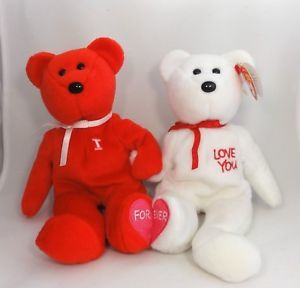 מארז זוג דובים I LOVE YOU + שוקולדים