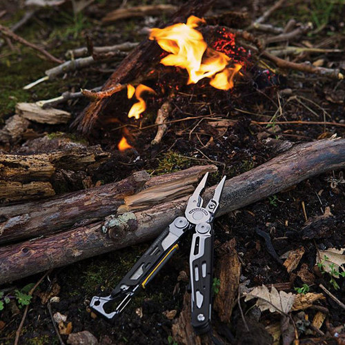 אולר פלייר לדרמן SIGNAL מבית Leatherman