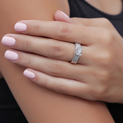טבעת יהלומים אירוסין 0.81ct מזהב 14K