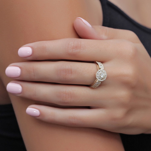 טבעת אירוסין יהלומים מלכותית 0.80ct מזהב 14K