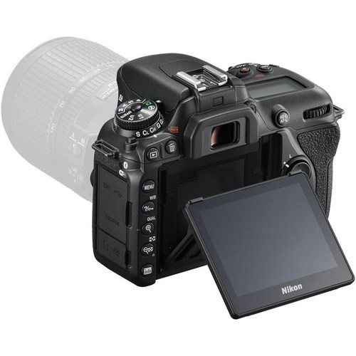 מצלמת Nikon D7500 גוף בלבד יבואן רשמי