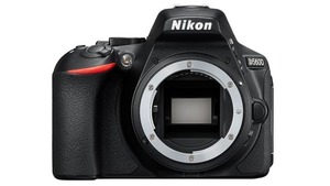 מצלמת Nikon D7500 גוף בלבד יבואן רשמי