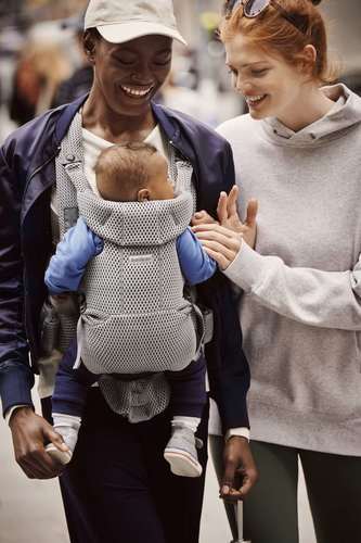 מנשא תינוק Baby Bjorn Move עם ריפוד 3D MESH בד מש בצבע SAGE GREEN