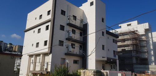 מסתור כביסה מאלומיניום / מסתור מזגן מאלומיניום מרווח אור 5 ס