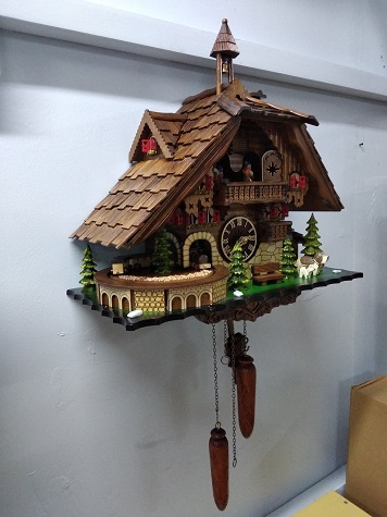 שעוני קוקייה דקורטיביים מעוצבים