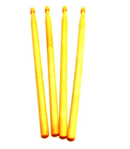 מקלות תופים מעץ להקשה באורך של כ41 ס