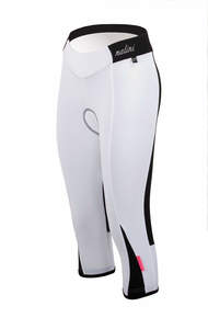 מכנס רכיבה נשים 4\3 ACQUARIA LADY BERMUDA1 לבן-שחור אריג נעים ומלטף מנדף