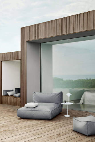 שולחן צד שחור STAY  Garden side table   