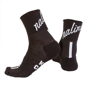 גרבי רכיבה SETTANTA SOCKS שחור-לבן קולמקס אולטרא לייט מנדפים