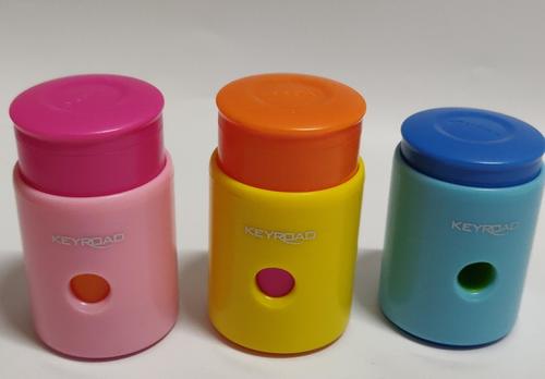 מחדד עם קפיץ KEYROAD