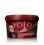 מעדן יולו (yolo) עם שכבות שוקולד מריר ולבן - תנובה (122 גר')