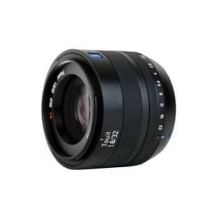 Carl Zeiss Touit 32mm f/1.8 X-Mount