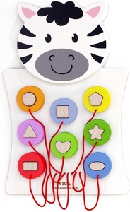 לוח פעילות מעץ לתליה על הקיר - זברה התאמת צורות