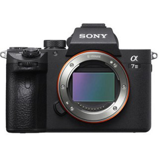 Sony Alpha A7 III Kit + 28-70רשמי