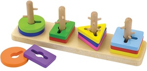 משחק תיאום צורות לפי פינים מעץ מלא