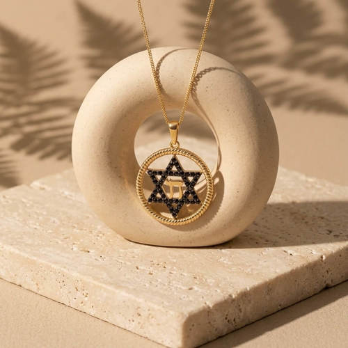 שרשרת ותליון מגן דוד וחי יהלומים שחורים  זהב 14K