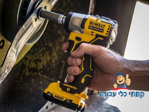 מברגת אימפקט ללא פחמים DCF801D2 כולל 2 סוללות 2AH דיוולט