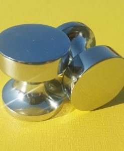 זוג ידיות למקלחון ניקל.