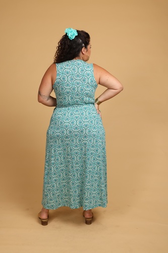 שמלת מעטפת מקסי Plus size