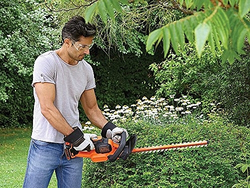 גוזם גדר חיה נטען BLACK&DECKER GTC18502PC