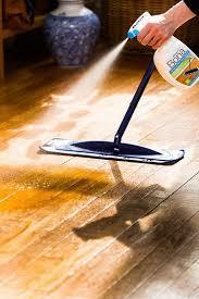 תרסיס ניקוי לעץ BONA Wood Floor Cleaner  