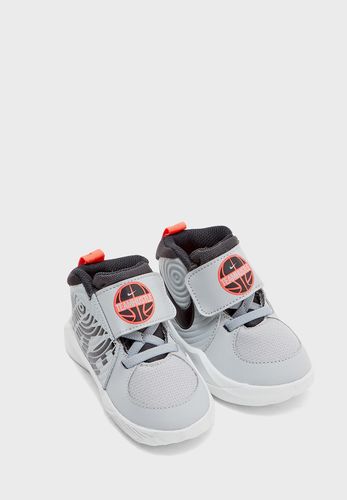 Shoes NIKE - Team Hustle D 9 (Gs) AQ4224 001 Black/Metalic Silver - Unisex  | efootwear.eu