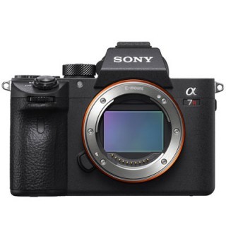 מצלמה Sony Alpha A7R III Body