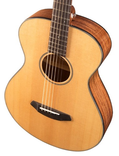 זוית נוספת Breedlove Discovery Concertina
