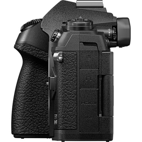 גוף בלבד מצלמת מירורלס Olympus OM-D E-M1 Mark III