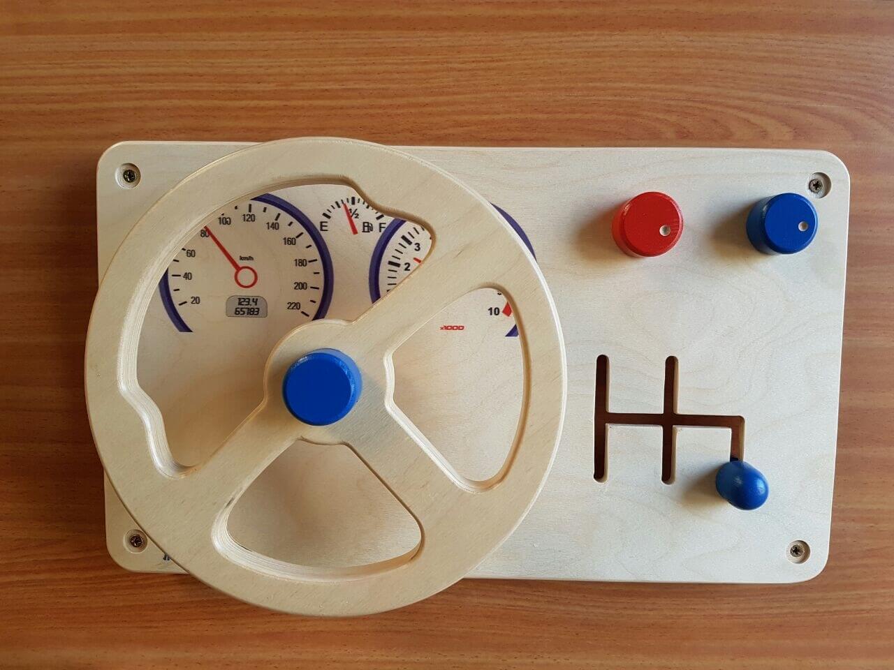 לוח פעילות לקיר לומדים לנהוג