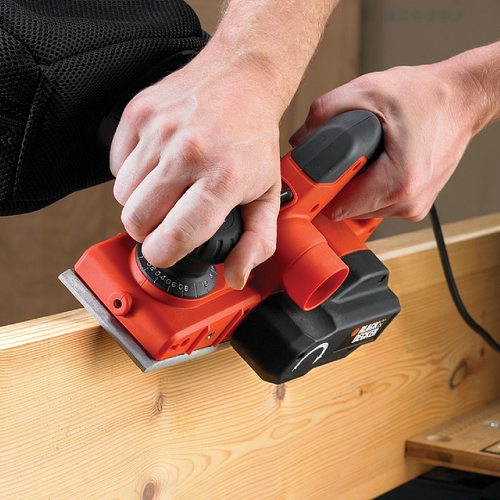 מקצוע חשמלי מקצועי BLACK&DECKER דגם KW750K
