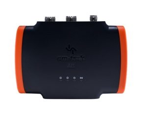 משדר מקלט em-trak B924 AIS Class B 2W | כולל Wi-Fi ומפצל אנטנה מובנה