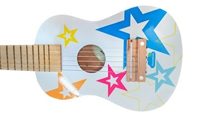 גיטרה קלאסית לילדים מעץ עם מנגנון כיוונון - לבן