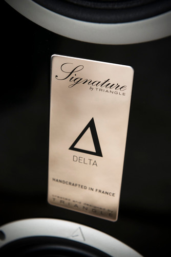 TRIANGLE SIGNATURE DELTA 