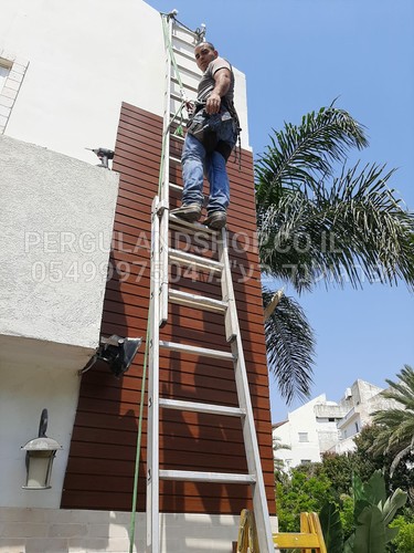 חיפוי אלומיניום דגם SMART דמוי עץ לחוץ ופנים הבית במראה חם ויוקרתי המדגים פסים של 7 ס