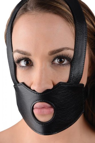 מסיכת דפיקה לדילדו  XR Brands - Face Fuck Dildo Face Harness