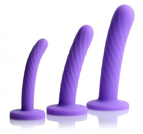 סט 3 דילדו לסטרפ און בגדלים שונים  XR Brands - Tri-Play 3 Piece Silicone Dildo Set