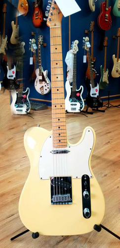 גיטרה חשמלית Fender Telecaster בלונדינית שנת 94 כחדשה