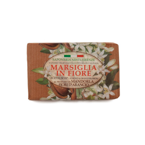סבון שקדים ותפוז 125 גרם נסטי דנטה Almond and Orange Blossom Soap 125gr Nesti Dante