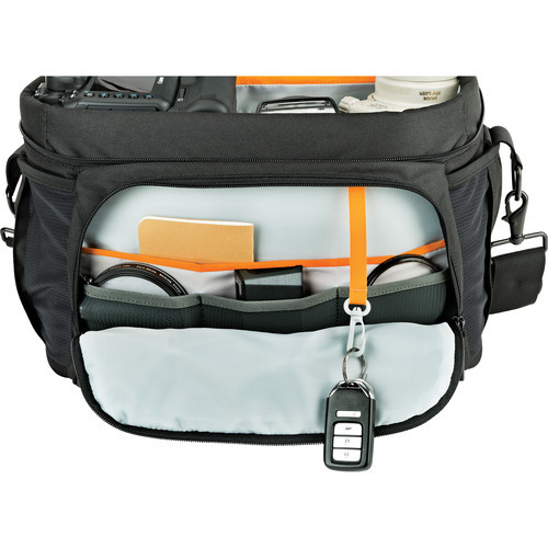 תיק למצלמה Lowepro Nova 200 AW II