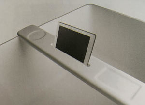 מעמד לאייפד באמבטיה 70129  שוני SHONY 