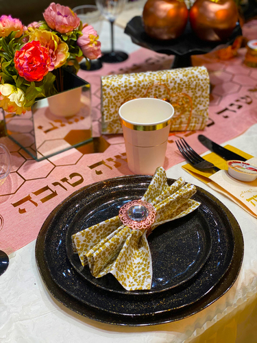 חבילת אירוח סוהו רוז גולד- ראש השנה 