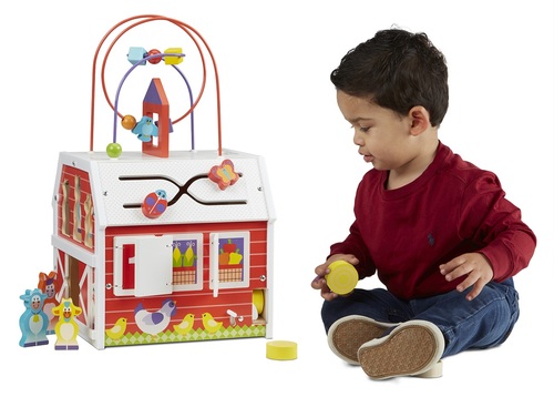קוביית משחק ופעילות אסם המשחקים + 6 חלקי משחק