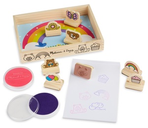 סט 8 החותמות הראשון שלי + 2 כריות דיו בקופסת עץ רב פעמית - דברים אהובים