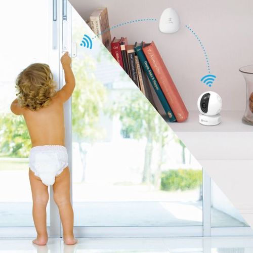 מצלמה אלחוטית מתנייעת EZVIZ C6C