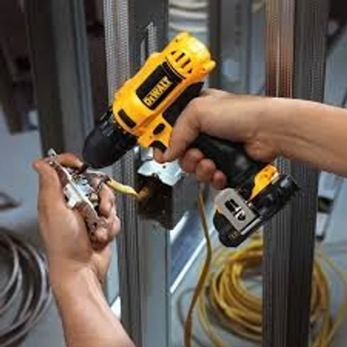 מברגה מקדחה נטנענת + 2 סוללות DeWALT DCD710S2 12V 1.5AH