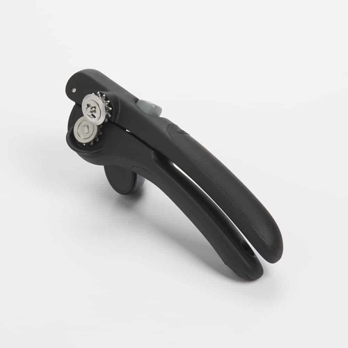 פותחן קופסאות OXO   Snap-Lock Can Opener