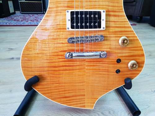 גיטרה חשמלית Fernandes Ravelle Elite Sustainer-Equipped